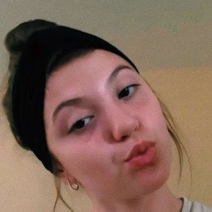 Meet your Posher, Isabelle